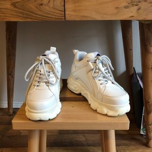 SOLD Buffalo London Corbin Platforms